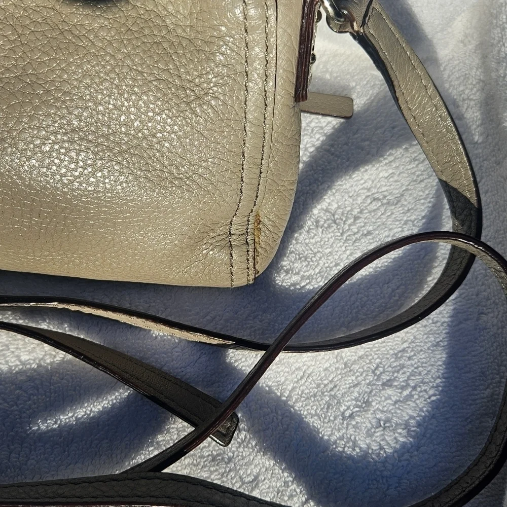 Kate Spade Minka Lt.Gray Pebbled Leather Crossbody Sling Bag Flap Zipper Closure
